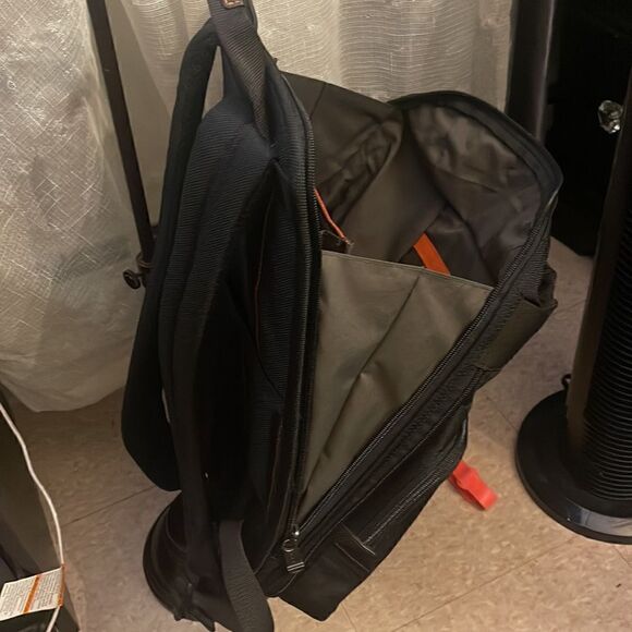 TUMI nickerson TRIPLE POCKET BOOK-BAG WITH EXPANSION black - Picture 9 of 11